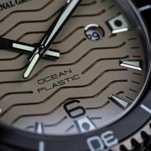 画像をギャラリービューアに読み込む, Ocean Plastic Diver 44mm - Mahogany Gunmetal Ocean Plastic